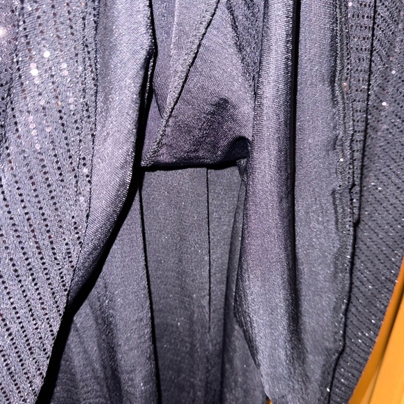 Women’s plus size 3X Elegant Black Sequin Tunic Top - Picture 4 of 4